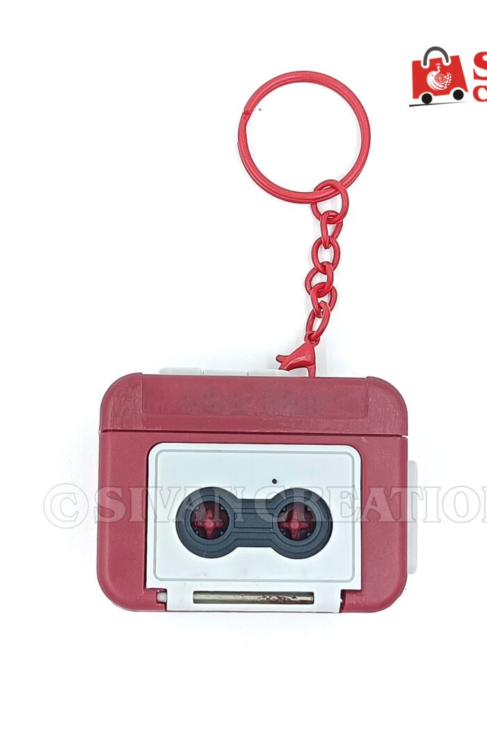 Tape Recorder Keychain Retro Cassette Tape Recorder Keychain | Mini Voice Recorder and Music Player with 15-Second Recording | Vintage Keyring Gift for Bag, Backpack, Purse | Keychain for Men and Women